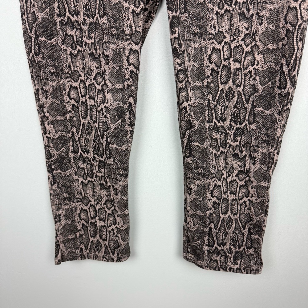 Spanx Jean-Ish Ankle Leggings In Python Snake Pri… - image 4